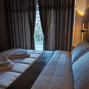 Bed and breakfast Elvish Garden Boutique, Berat