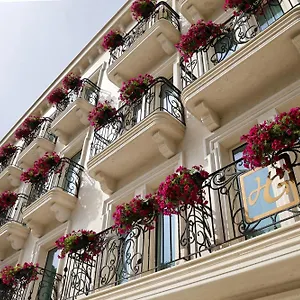 4* Hotel Plaza